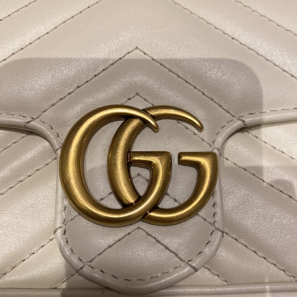 Gucci GG Marmont leather super mini bag - Picture 2 of 9